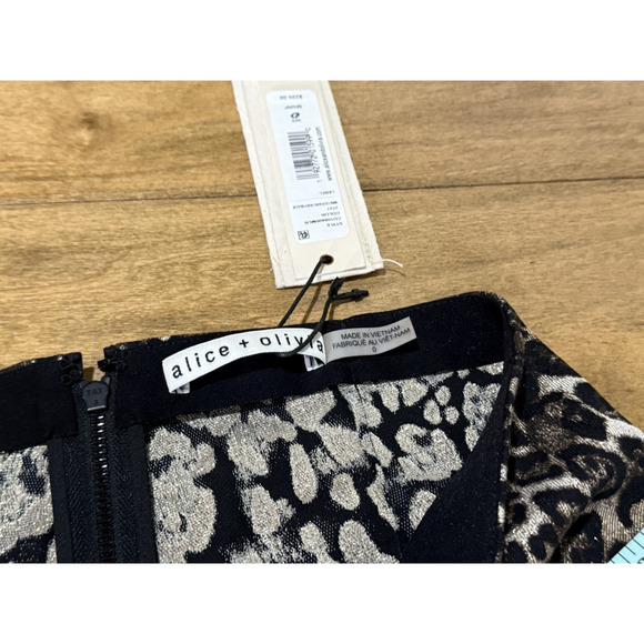 Alice + Olivia Connley Fitted Slim Pants in Brown Animal Print Pants Size 0 - Picture 8 of 12